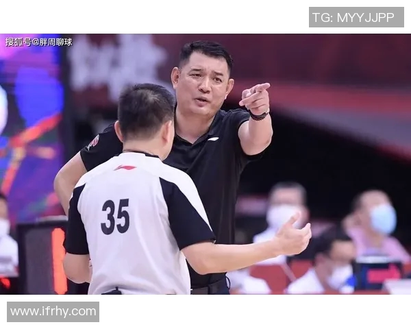 青岛CBA足球教练名单与技术能力介绍